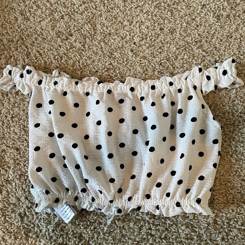 Topshop polka dot crop top. So cute & fits a size 2 as well.